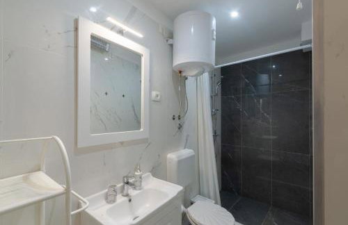 Apartments Lomea - Photo 24