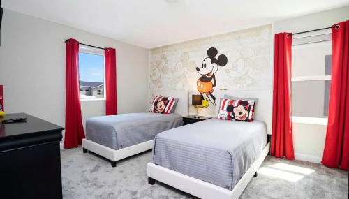 Marvelous 7Bd/5Ba Family Friendly w/ GameRoom & Pool Close to Disney 1201 - Foto 4