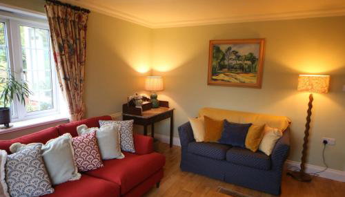 3-bedroom cottage set in a large enclosed garden - Foto 4