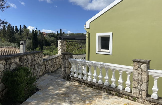 Villa in Corfu With Pool & Amazing Views - The Grove - Photo 18