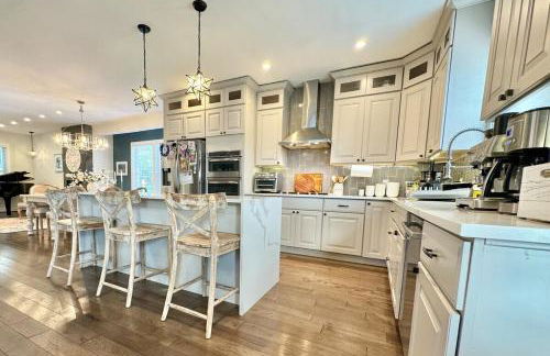 French Provincial with Grand Piano- Steps from DC - Foto 60