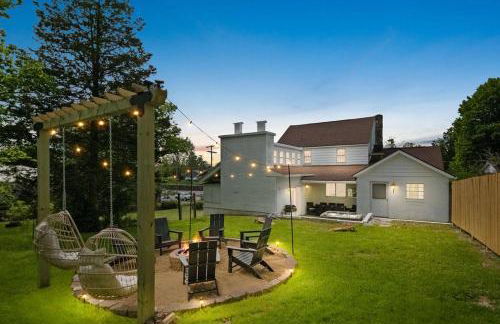 4-bedroom house in charming Oak Hill with WiFi, AC. Relax and enjoy - Foto 12