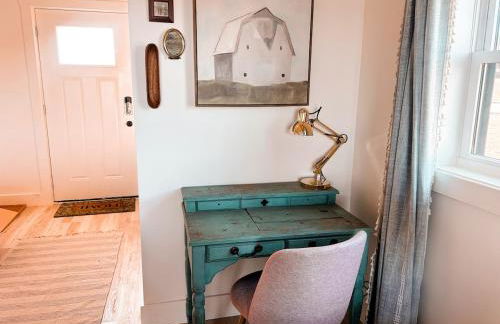 Lakefront Girls getaway Romantic Retreat low fees - Foto 30