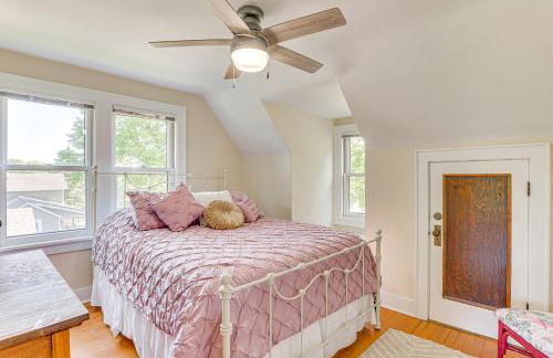 Charming Lake Mills Home Near Rock Lake and Beach - Foto 12