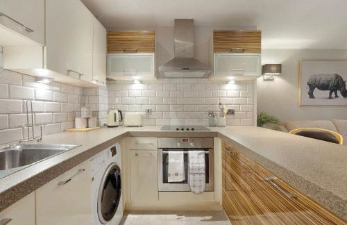 NEW! 2BR in Stephenson House - Foto 2