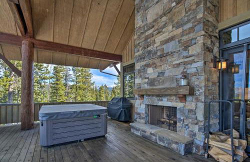 Stunning Ski-InandSki-Out Penthouse Condo with Hot Tub - Foto 26