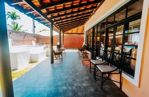 Casa c/ Piscina e Área Gourmet Perto da Praia - Foto 10