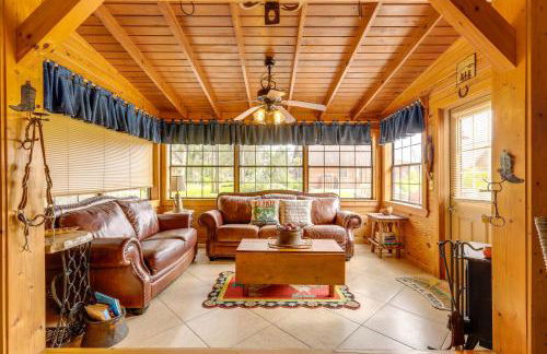 Steps to Lake Okeechobee Cabin with Pool Access! - Foto 4