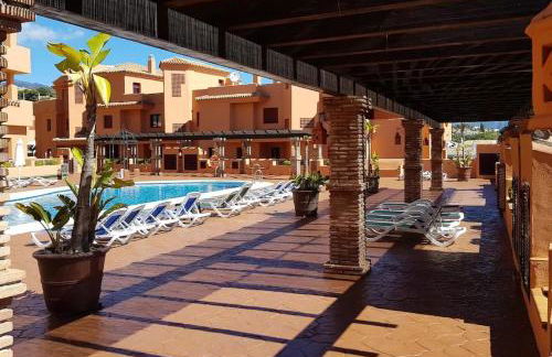 off line Deluxe 2 bedroom Golf Apartment Puerto Banus Marbella 12 Minutes Away by G00gIeMaps - Photo 27