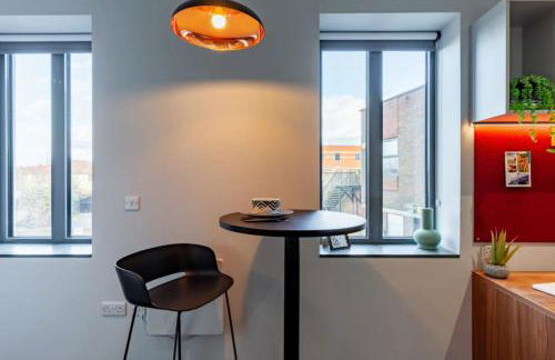 Students Only Straits Egham - 40 mins to Waterloo - Direct Bus to Heathrow - Foto 23