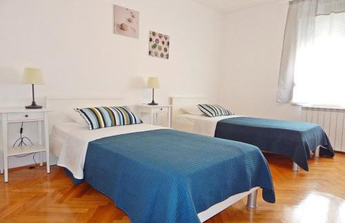 Apartments Katarina with swimming pool - Photo 34