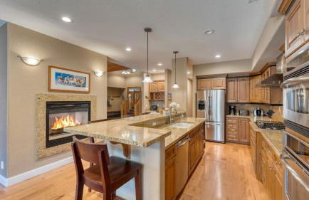 Luxe All-season Retreat by Avantstay Prime Location, Near Skiing - Foto 108