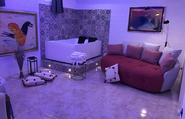 GianLuis Luxury Suites - Photo 30