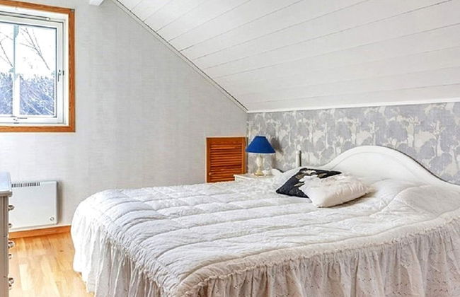 4 Person Holiday Home in Motala-by Traum - Photo 2