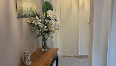 New & Cozy - Photo 3