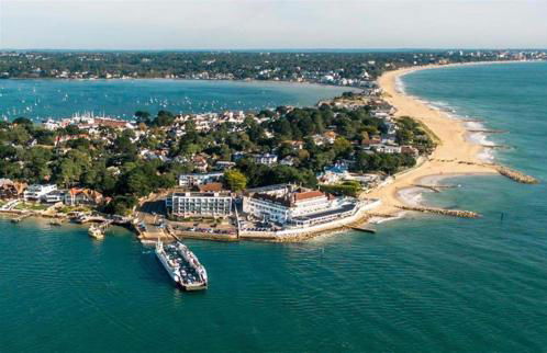 Rockley Park Poole caravan-3Bed-On site Activities - Photo 19