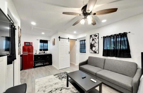 Versatile Home with Extra Living - Foto 2