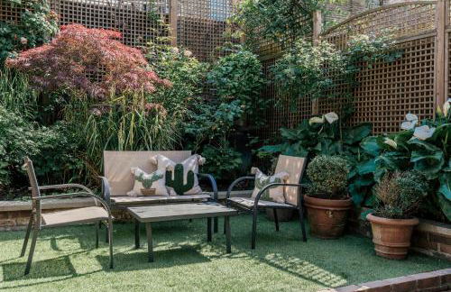 Beautiful Ground Floor Apartment Plus Private Garden - Photo 16