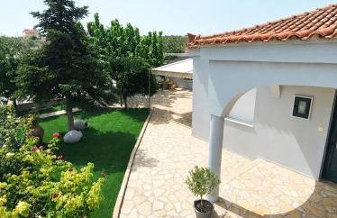 Theofania's Home - Photo 1