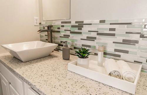 Private Waterfront Beach House with Fire-pit - Foto 23