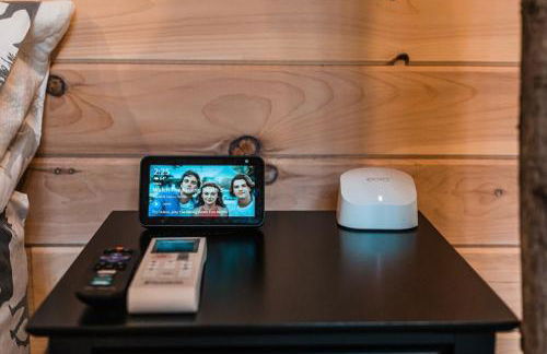 Treehouse Duo Lakefront 2 Private Hot Tubs - Photo 14