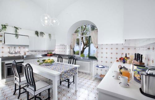 Amore Rentals - Villa Lo Scoglio - Foto 28