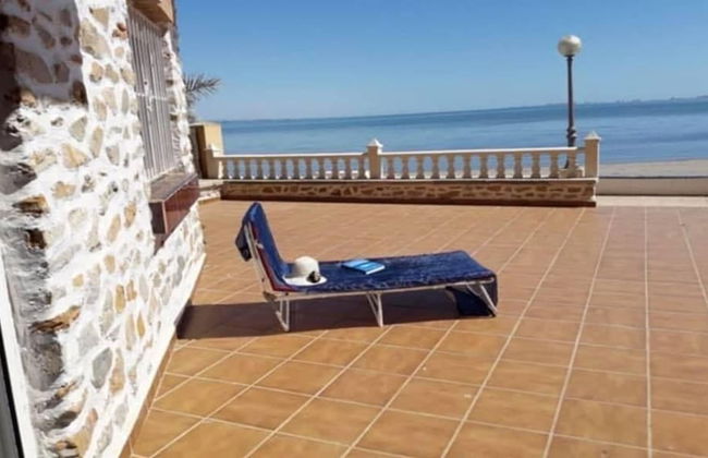 Beachfront Apartment With Patio & Private Terrace - Foto 30