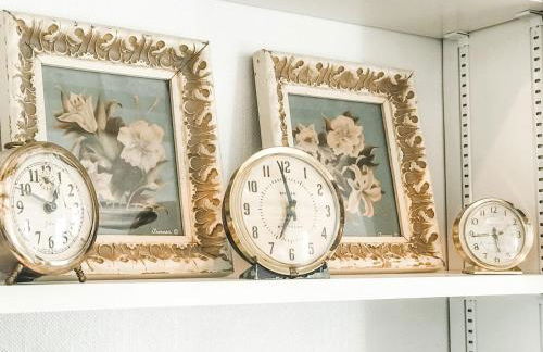 Charming Cottage w KING Bed 1m To Downtown - Foto 15