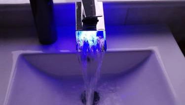 Cosy 2-bed apartment with free parking & ramp access - Foto 3