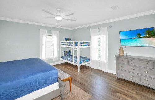 Two Homes, Private Pool, Game Room & Steps to the Beach - Foto 50