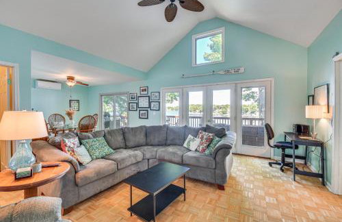 Charming Wolcott Cottage with Fire Pit and Mini Dock - Foto 3