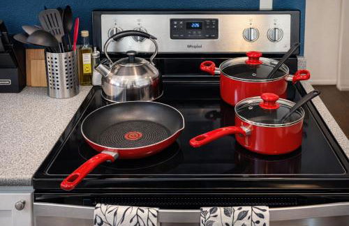 Waterfront Home, Short Walk to Beach, Deck/Balcony - Foto 17