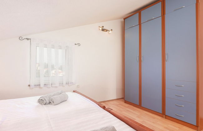 Peaceful Nature Retreat Near Krk Town With BBQ and Parking - Foto 7