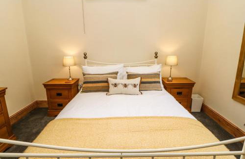 West Reins - Photo 17