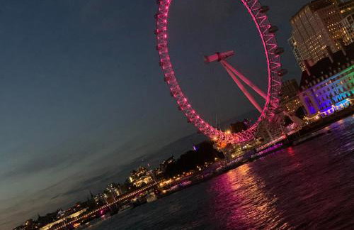 2 bedroom 2 bath 1 ensuite in Roya Asenal beautiful views & parking - Foto 10