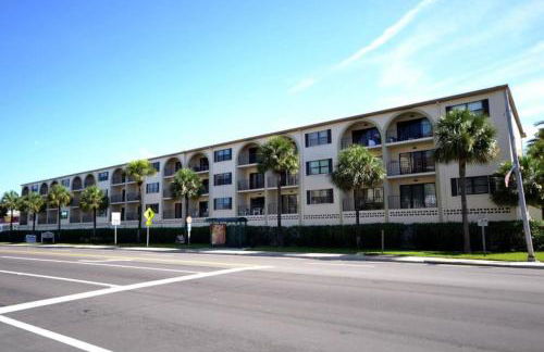 Madeira Place 303 1BD 2BA Retreat Near Johns - Photo 25