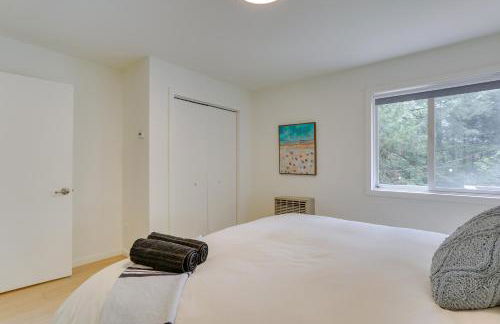 Cozy Swan Lake Apt with Grill and Private Yard - Foto 15