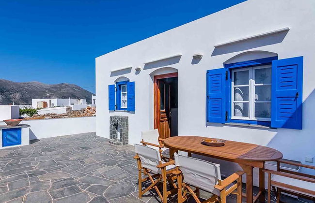 Spacious 2 Bedroom House with Fantastic Yard - Foto 1