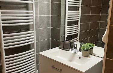 Le Clos du Chateau Rouge 3* avec Parking securisé - Foto 12