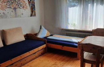 helle Souterrainwohnung nähe Flughafen, Landshut und München 1 bis 5 Personen - Foto 3