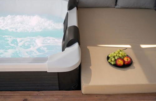 Majestic Manor with outdoor Jacuzzi by 8essentially - Foto 47