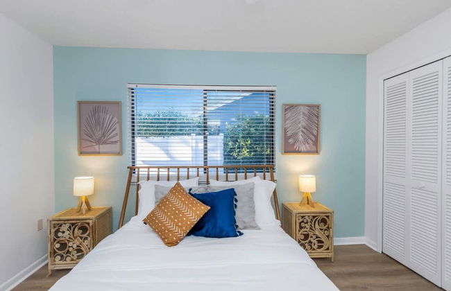 Fun Family-friendly Modern Beach Home With Pool - Photo 43