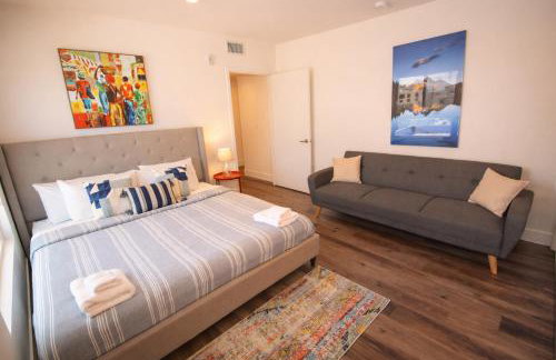 Los Angeles Premium City Suites - Free Secured Parking - Photo 36