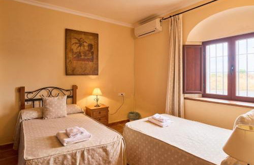 Apartamentos Valsequillo Córdoba - Photo 37