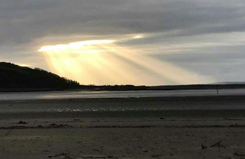 Ty Log Llansteffan - Photo 21