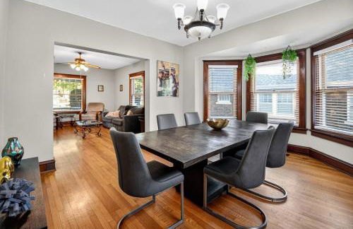 Historic Omaha Manor DT Near Zoo and Pool Table - Foto 31