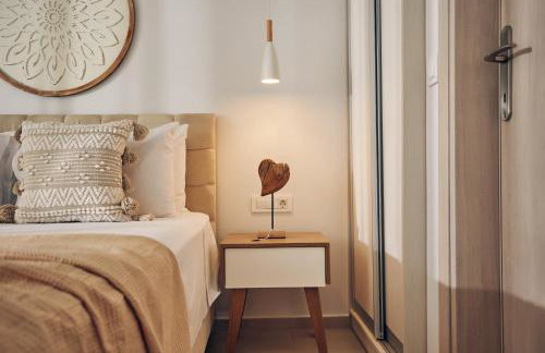 Thelxi's Suite II - Brand New Seaview Suite! - Foto 16