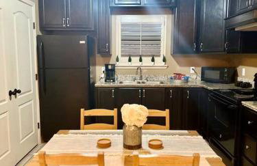 Western Style - 2 bed/1 bath (RATED 10 STARS) - Foto 5