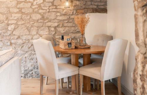 Mycock Cottage - Photo 29