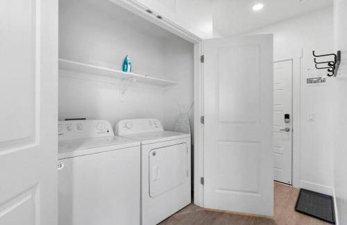 Spectacular Central City 2BD2BA - Foto 64